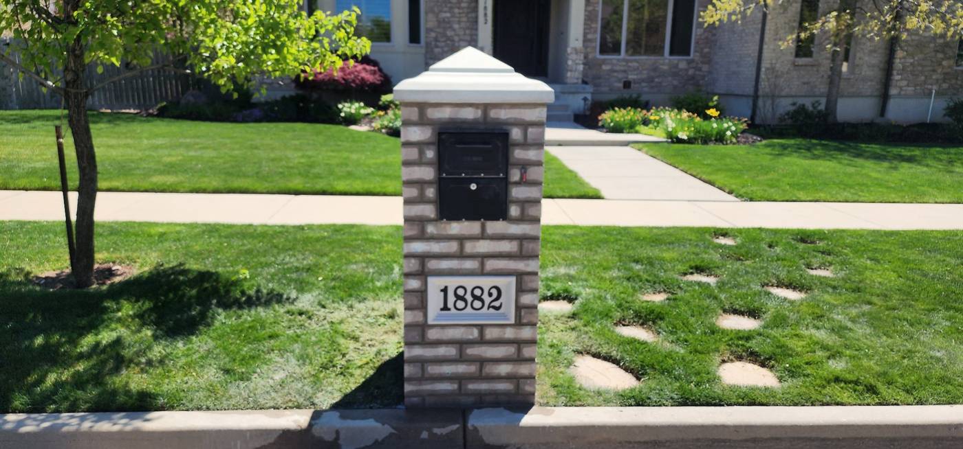 Brick mailbox pillar