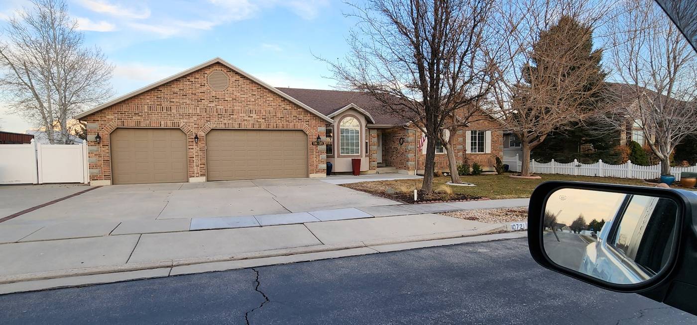 Brick rambler exterior