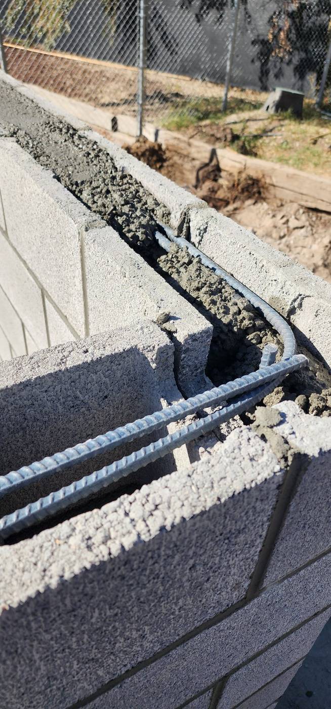 Block wall: rebar and grout detail