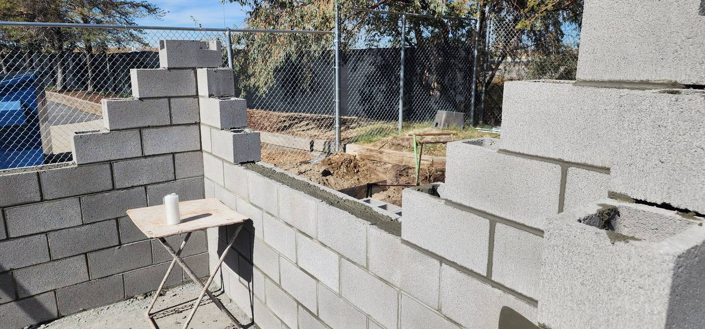 Block wall corner, second angle