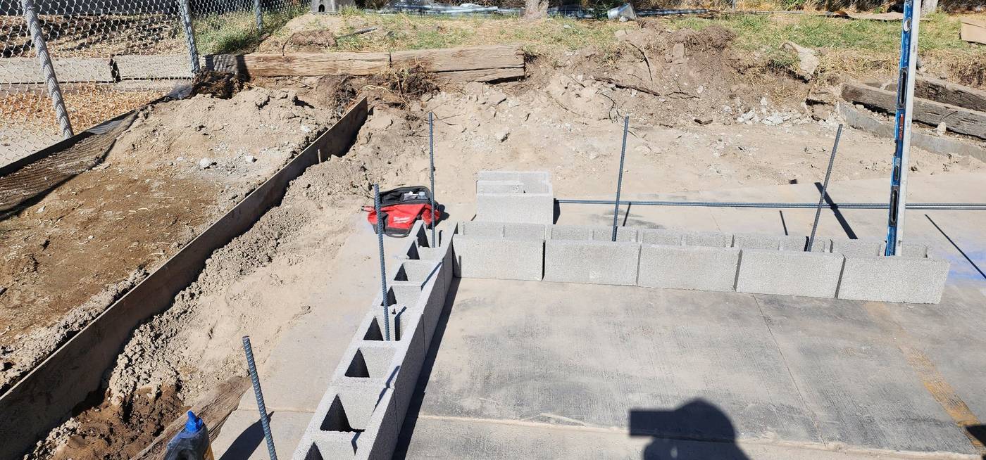Block footing, first courses